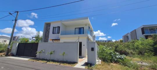 MAISON - 4 CHAMBRES-2