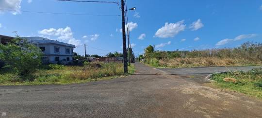 TERRRAIN RESIDENTIEL - 253 m²-2