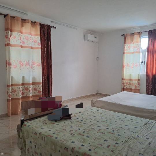 VILLA - 7 CHAMBRES-7