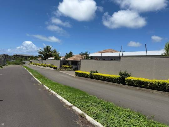 TERRRAIN RESIDENTIEL - 495 m²-2