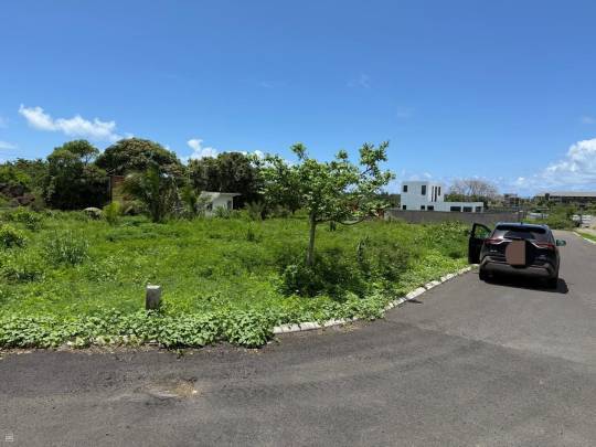 TERRRAIN RESIDENTIEL - 495 m²