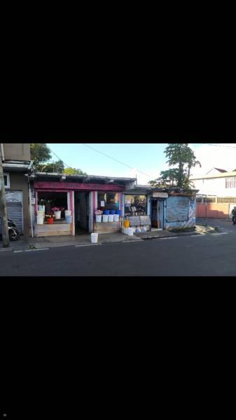 COMMERCIAL BUILDING - 679M²-5