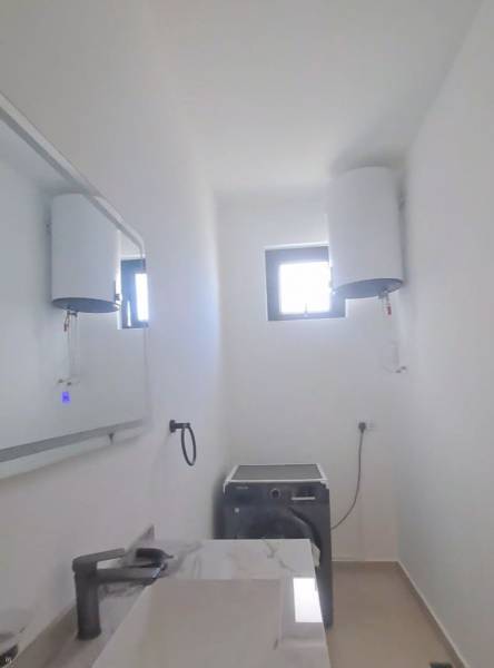 APPARTEMENT - 3 CHAMBRES - 180 m²-8